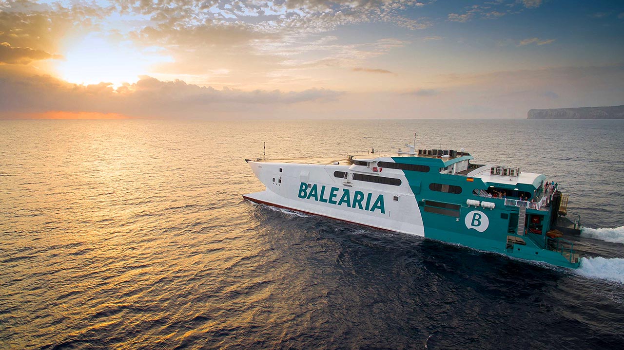 El fast ferry Jaume I de Baleària.