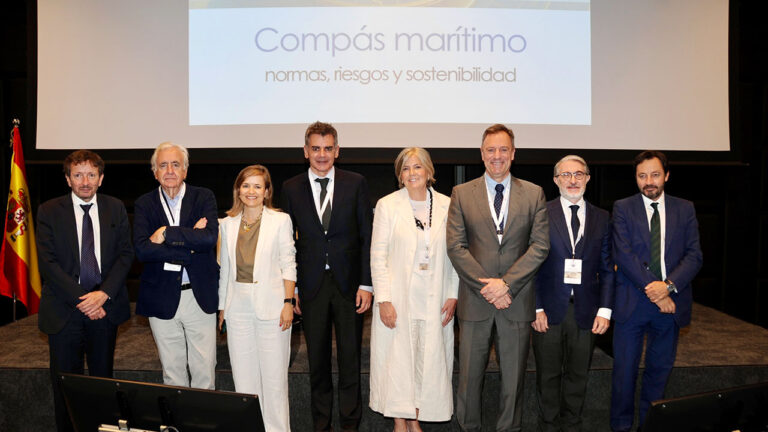 Foto de familia del Congreso Nacional de la Asociación Española de Derecho Marítimo