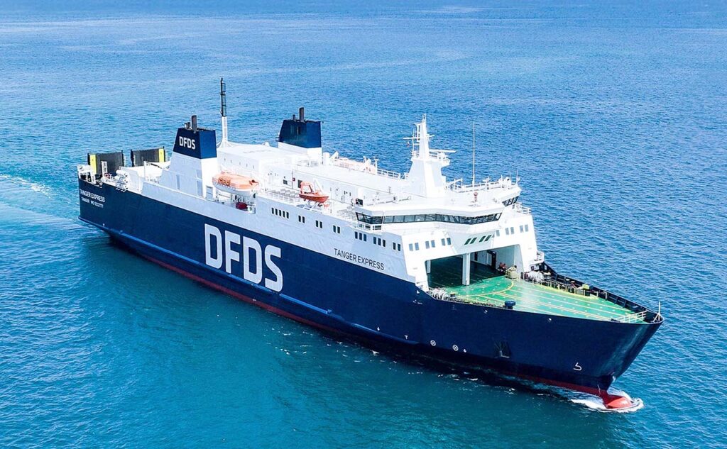 El ro-ro Tanger Express de DFDS opera tráficos de carga rodada en el estrecho de Gibraltar.