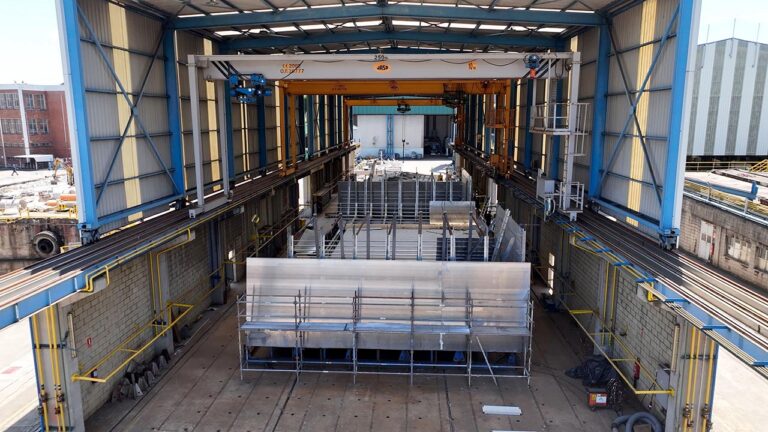 Inicio de la construcción de los dos nuevos fast ferries eléctricos de Baleària en el astillero de Armon de Gijón.