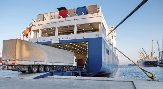 Excluir el transporte por carretera del EU ETS sitúa al transporte marítimo y en especial al de corta distancia en clara desventaja competitiva.