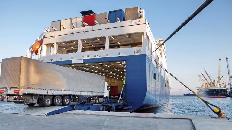 Excluir el transporte por carretera del EU ETS sitúa al transporte marítimo y en especial al de corta distancia en clara desventaja competitiva.