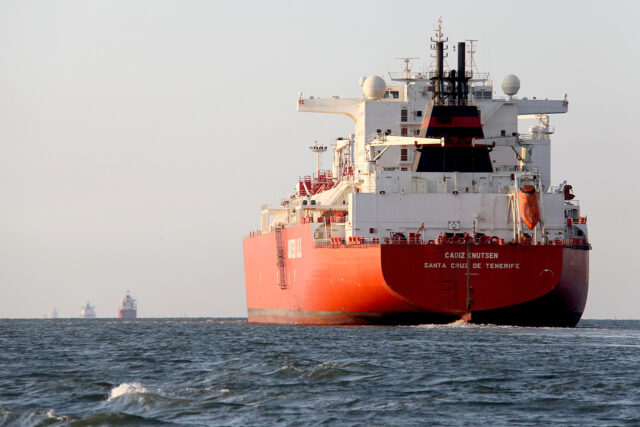 El metanero Cadiz Knutsen, con pabellón español.