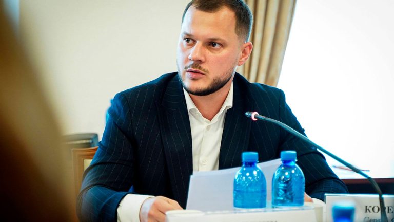 El ministro de Transporte de Ucrania, Mykola Kalashnyk, durante el pasado Consejo de Ministros.