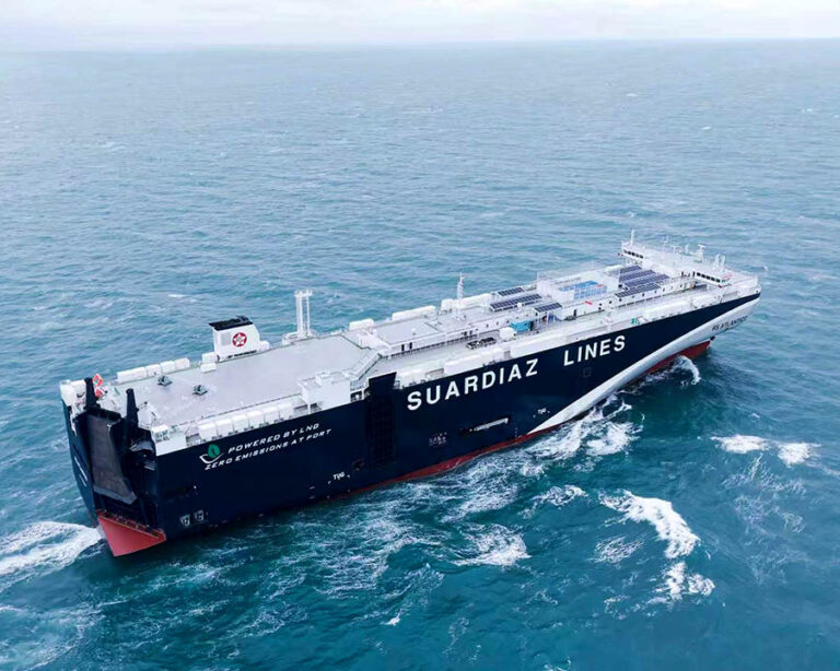 El nuevo car carrier de Suardiaz, el RS Atlantico, equipado con motores de combustible dual